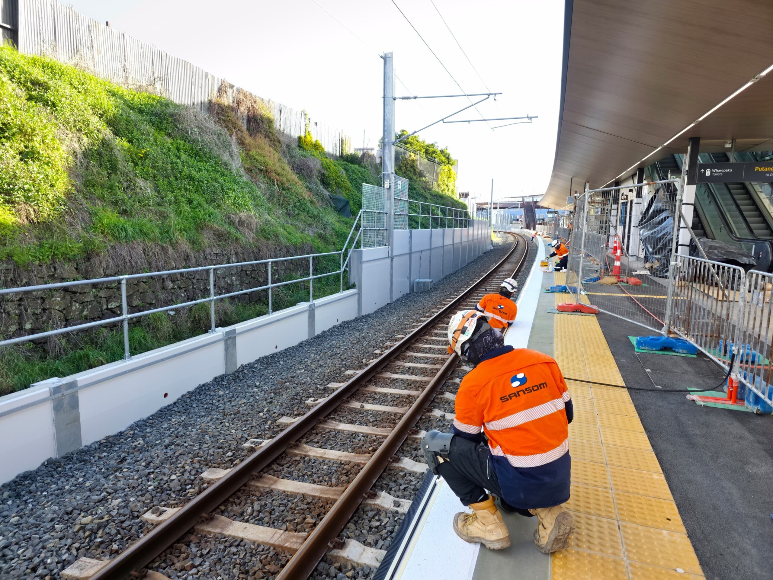 CRL MT EDEN STATION – NAL PLATFORM
